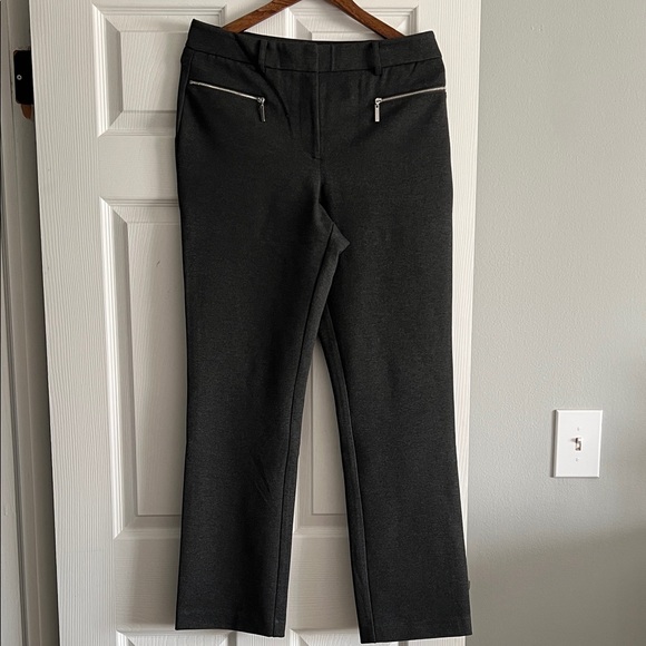 Dkny Pants - Stylish gray Trousers with Zipper Pockets, straight leg, never worn!